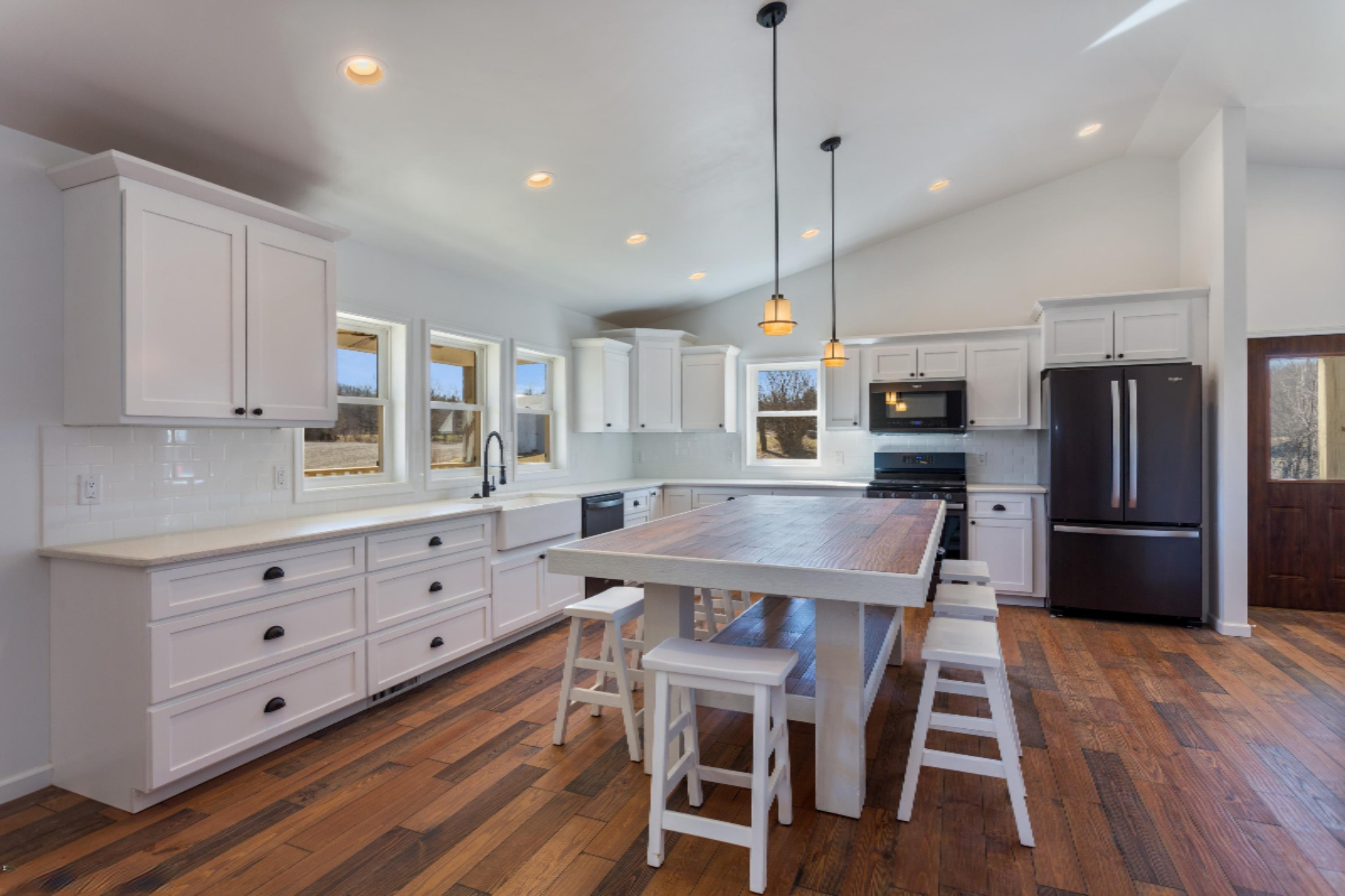 4150 Kinne Road Galien, MI 49113 - Photo 3 of 12 04_4150Kinne_5_Kitchen_HiRes