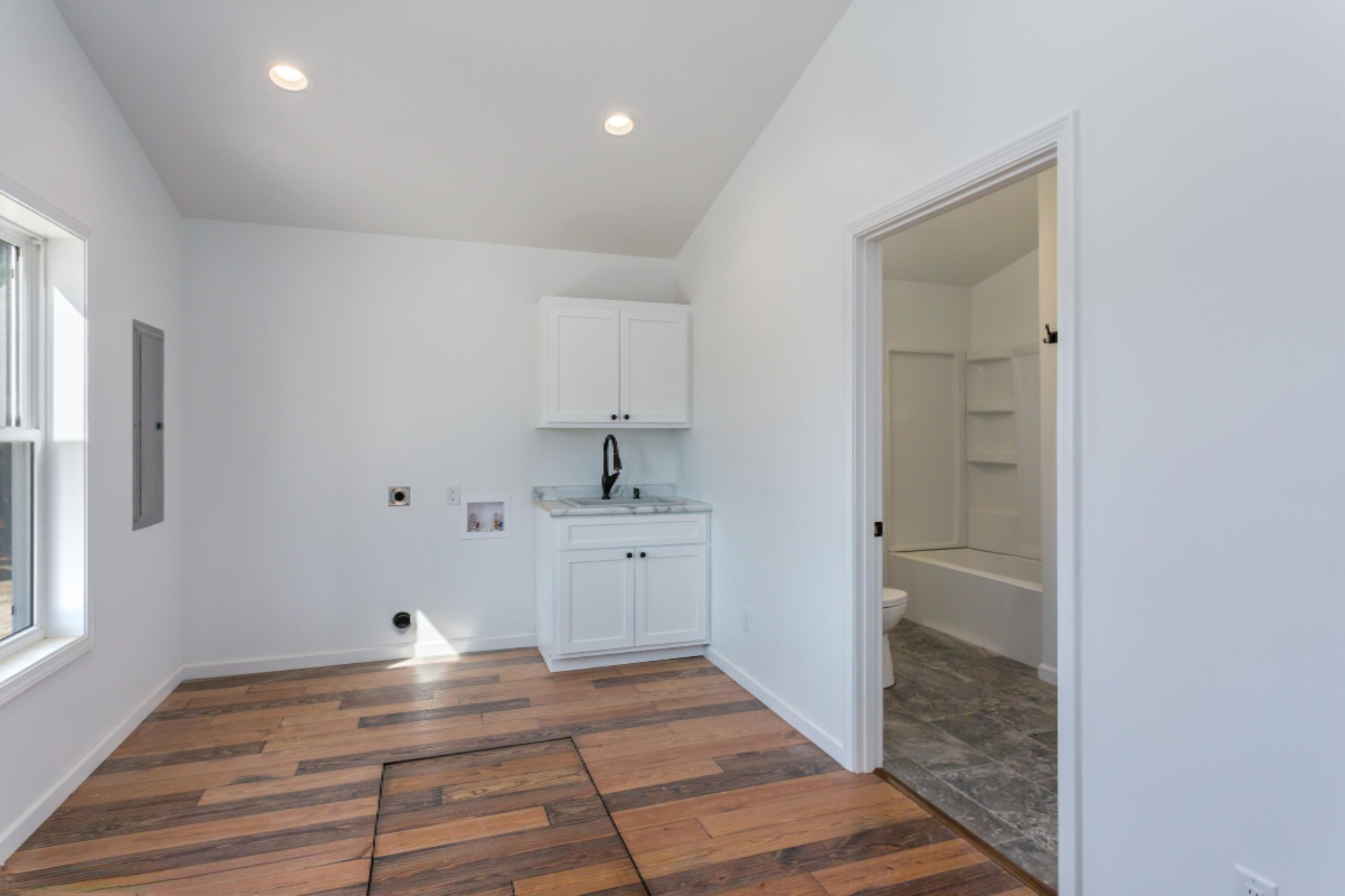 4150 Kinne Road Galien, MI 49113 - Photo 8 of 12 07_4150Kinne_369_DiningArea_HiRes
