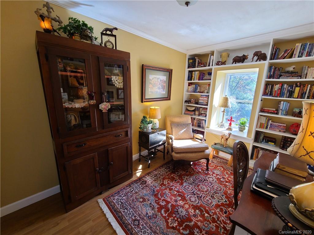 71 McLean Road Weaverville, NC 28787 - Photo 5 of 19 Gallery Image 5