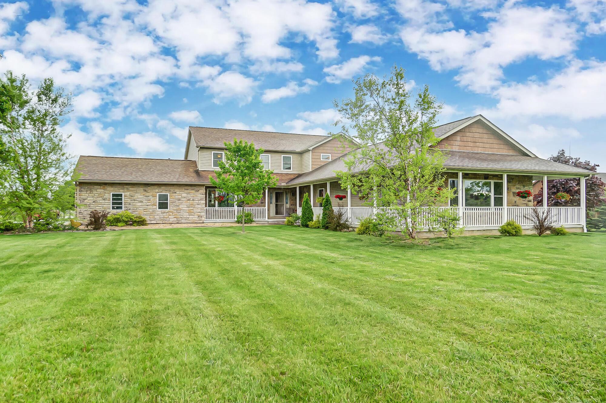8205 Roberts Road Hilliard, OH 43026 - Photo 13 of 81 Wrap around porch