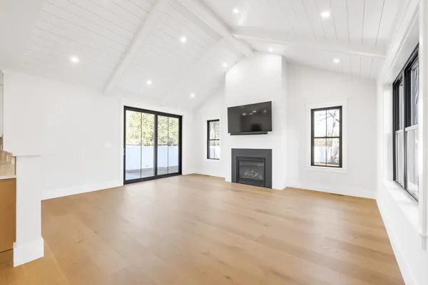 $2,238,000 | 5 Bradford Road, Natick, MA 01760