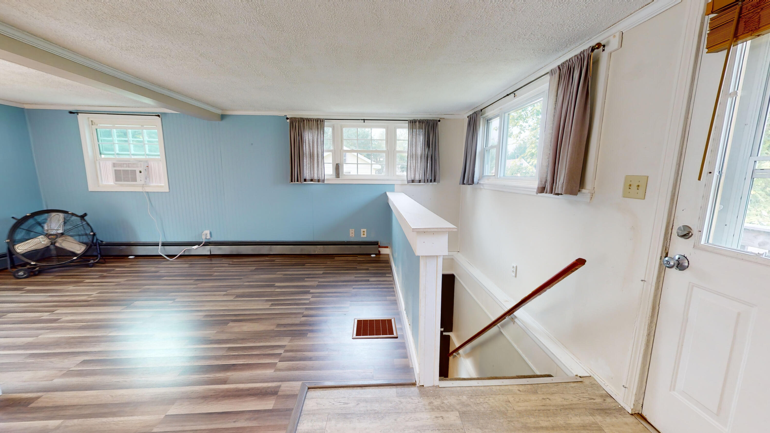 85 Howe Street Auburn, ME 04210 - Photo 4 of 51 85-Howe-Street-Auburn-ME-04210-07192023_