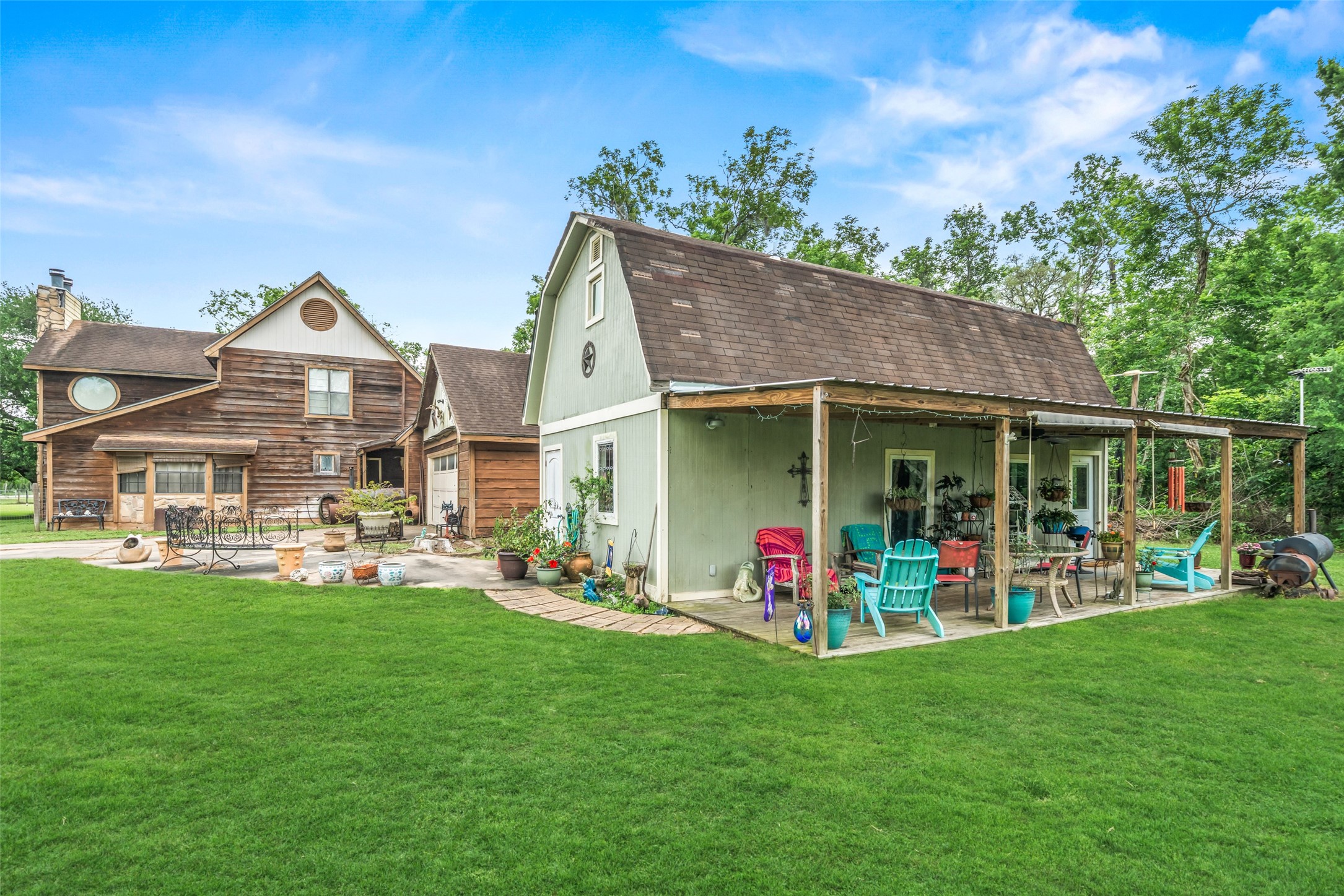 154 Pin Oak Drive Angleton, TX 77515 - Photo 17 of 27