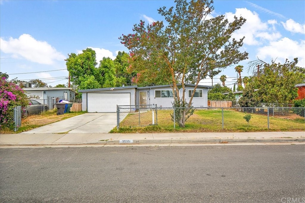 3510 McKenzie Street Riverside, CA 92503 - Photo 2 of 27 front view of a house with a street