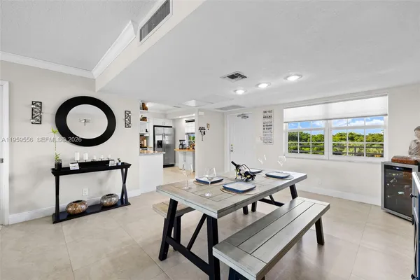 $2,450 | 3850 Oaks Clubhouse Drive, Unit 504, Pompano Beach, FL 33069