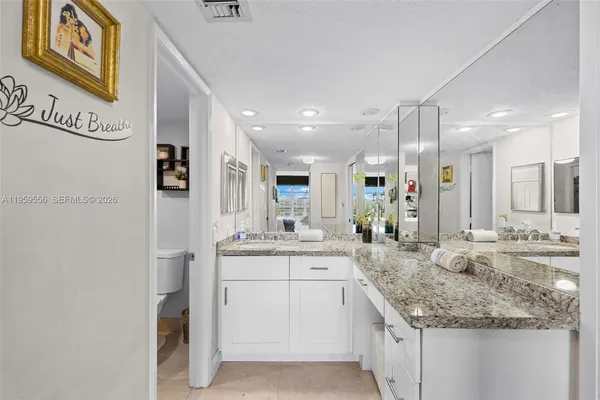 $2,450 | 3850 Oaks Clubhouse Drive, Unit 504, Pompano Beach, FL 33069