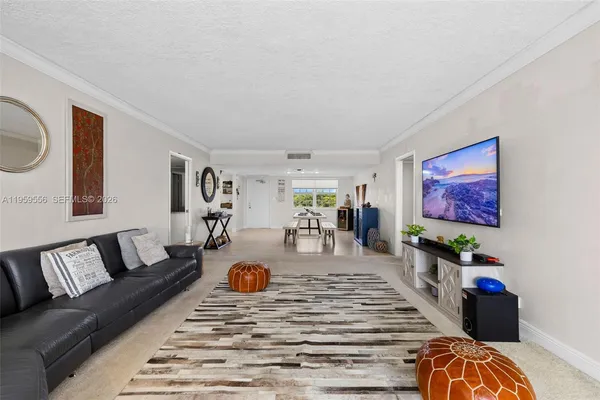 $2,450 | 3850 Oaks Clubhouse Drive, Unit 504, Pompano Beach, FL 33069