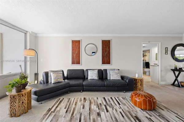 $2,450 | 3850 Oaks Clubhouse Drive, Unit 504, Pompano Beach, FL 33069