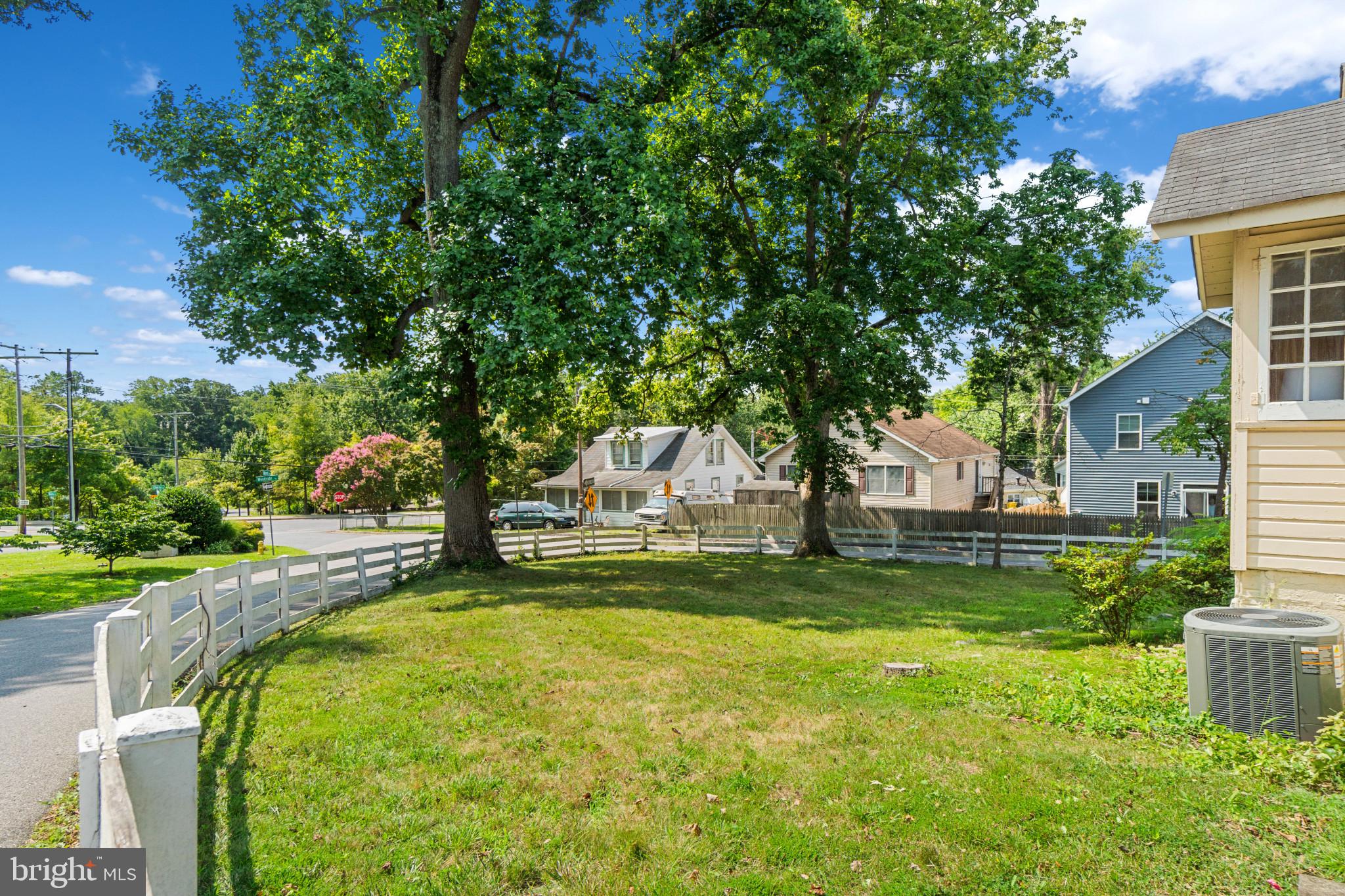 1 Hillcrest Road Riva, MD 21140 - Photo 21 of 37 Large fenced front/side yard