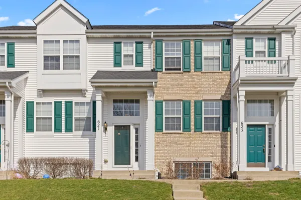$295,000 | 621 Lincoln Station Drive, Oswego, IL 60543