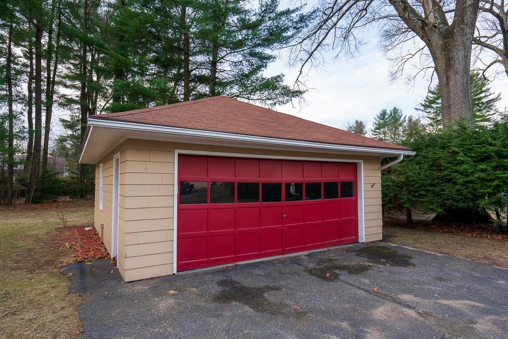83 Parkerview Street Springfield, MA 01129 - Photo 14 of 20 Gallery Image 14