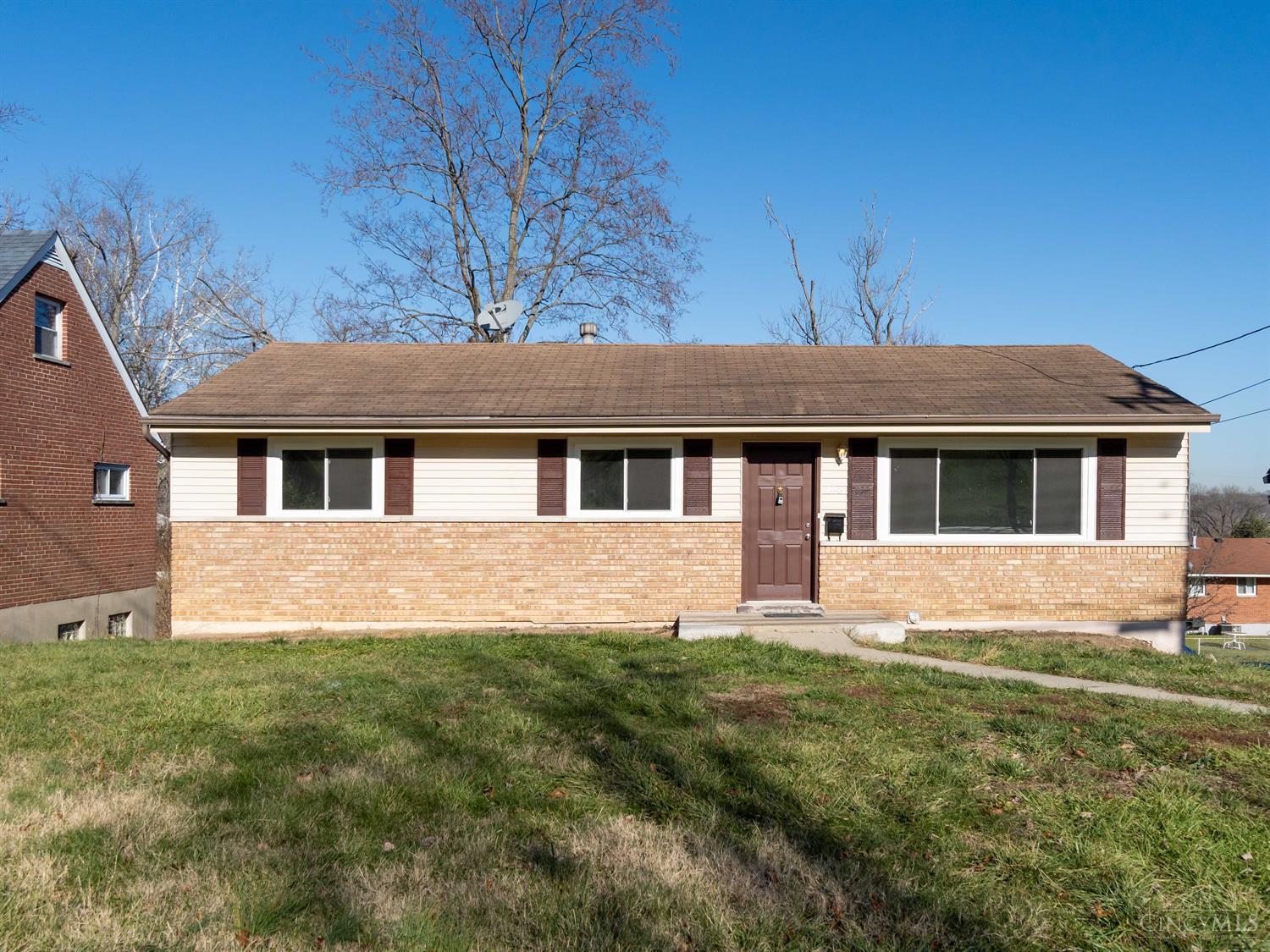 288 Riddle Road Woodlawn, OH 45215 - Photo 1 of 29