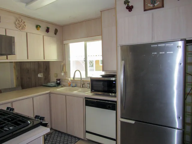 $275,000 | 38171 Juaro Circle, Palm Desert, CA 92260