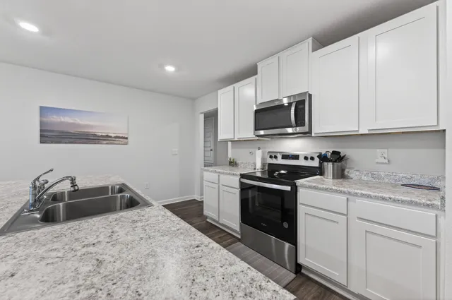 $286,900 | 3049 Heritage Plantation Boulevard, Laurel Hill, FL 32567