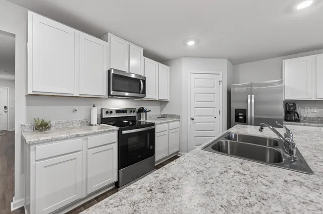 $286,900 | 3049 Heritage Plantation Boulevard, Laurel Hill, FL 32567