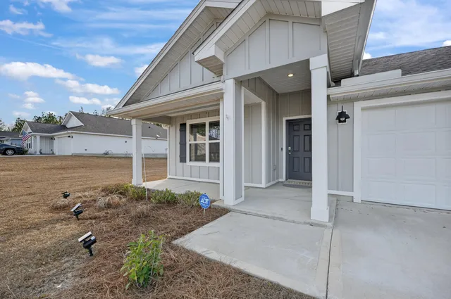 $286,900 | 3049 Heritage Plantation Boulevard, Laurel Hill, FL 32567