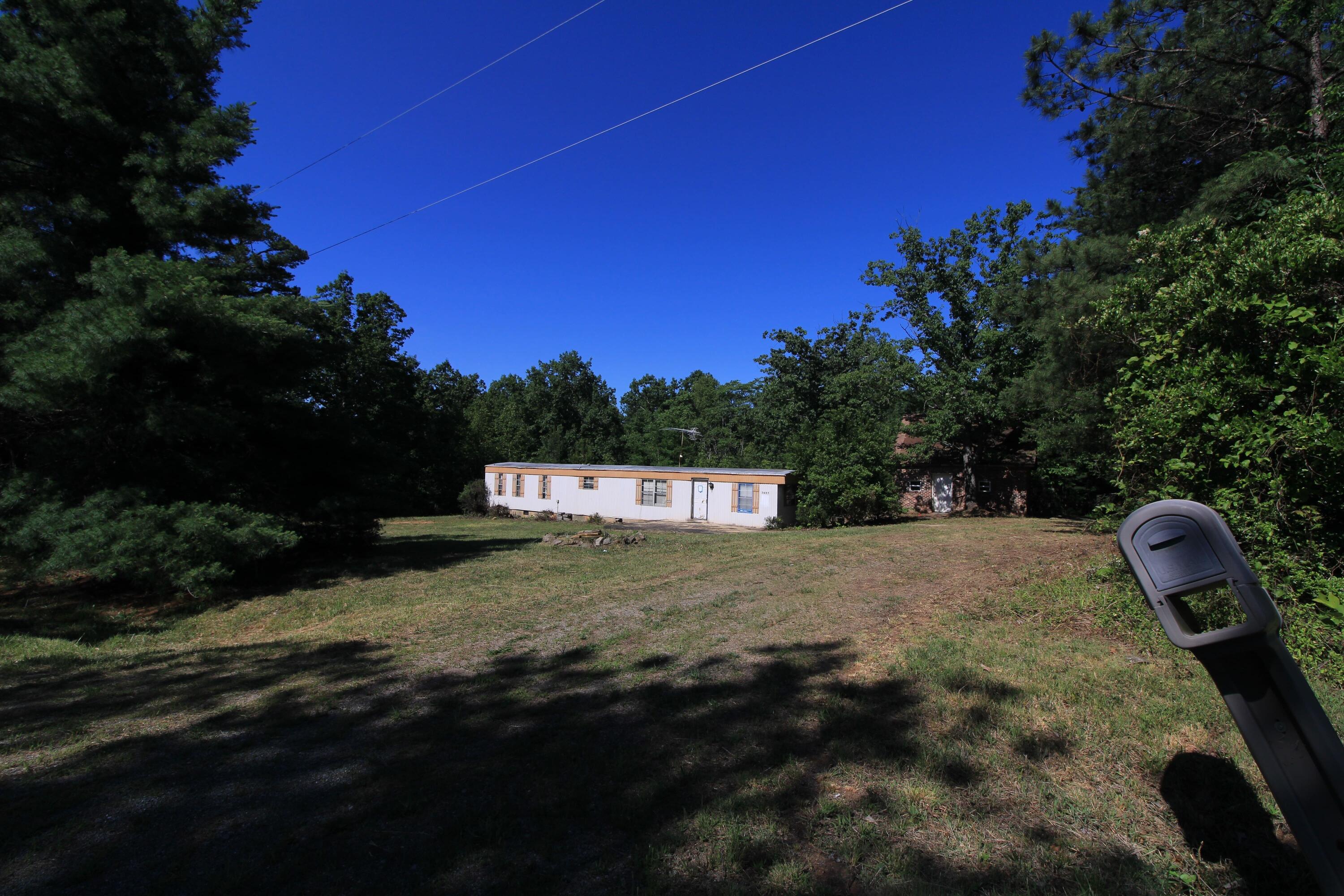 3685 Midway Road Gretna, VA 24557 - Photo 17 of 43 15