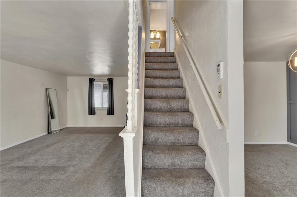 811 Clonmel Street Duquesne, PA 15110 - Photo 4 of 15