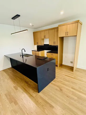 $759,900 | 155 North La Crosse Avenue, Chicago, IL 60644