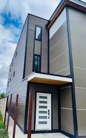 $759,900 | 155 North La Crosse Avenue, Chicago, IL 60644