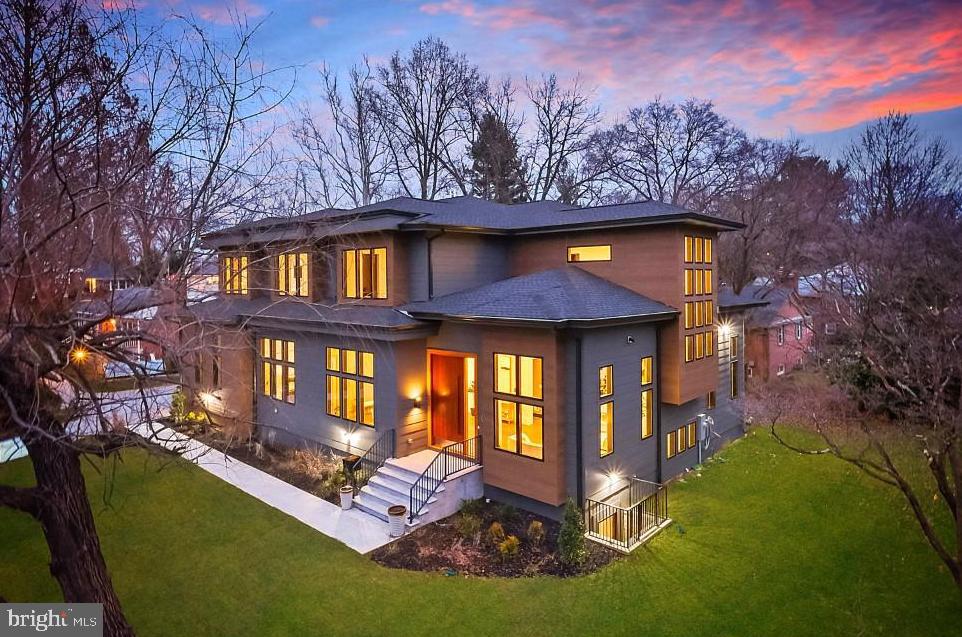 6160 Hardy Drive McLean, VA 22101 - Photo 1 of 41 a front view of a house with garden