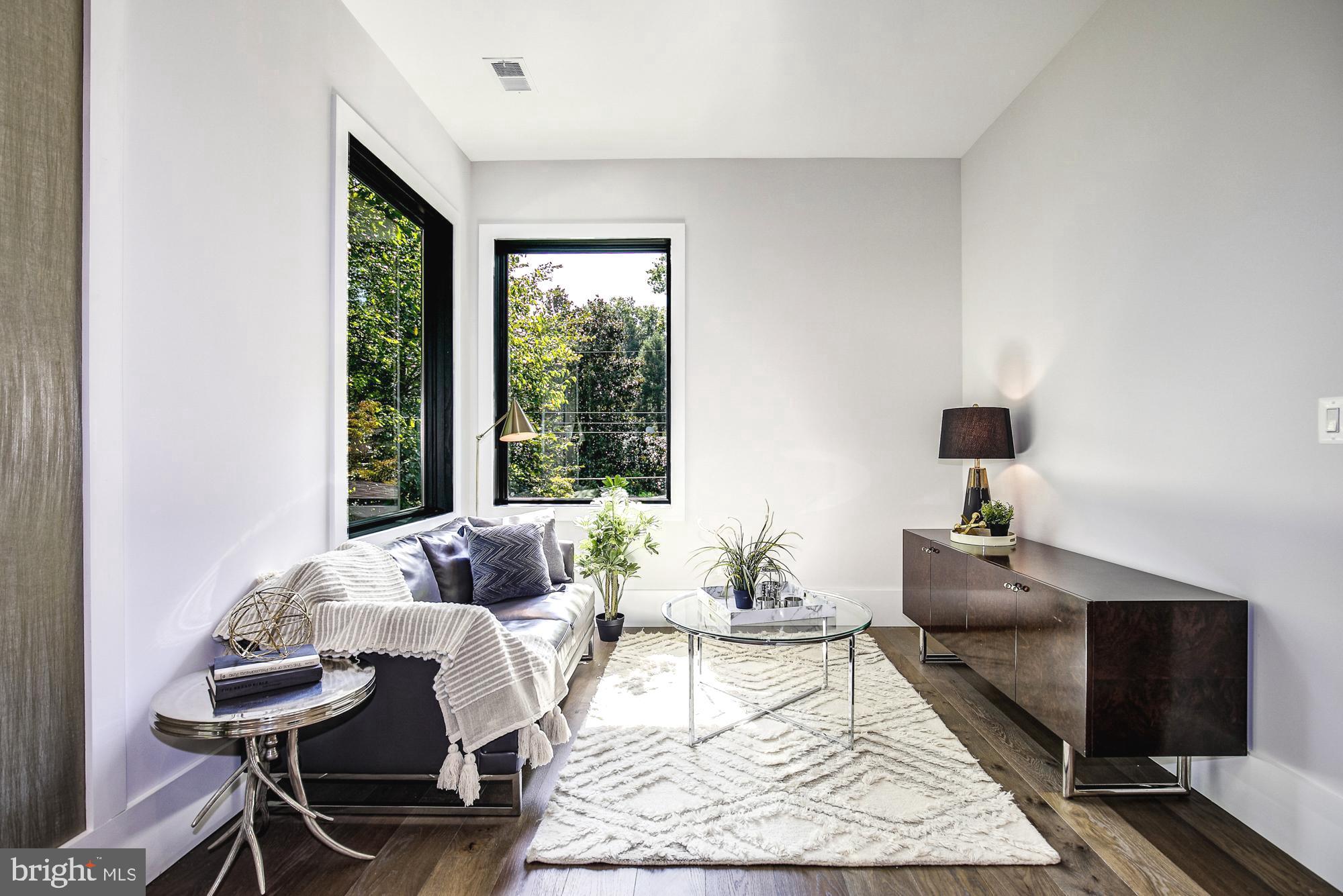 6160 Hardy Drive McLean, VA 22101 - Photo 17 of 41 a living room with furniture and a window