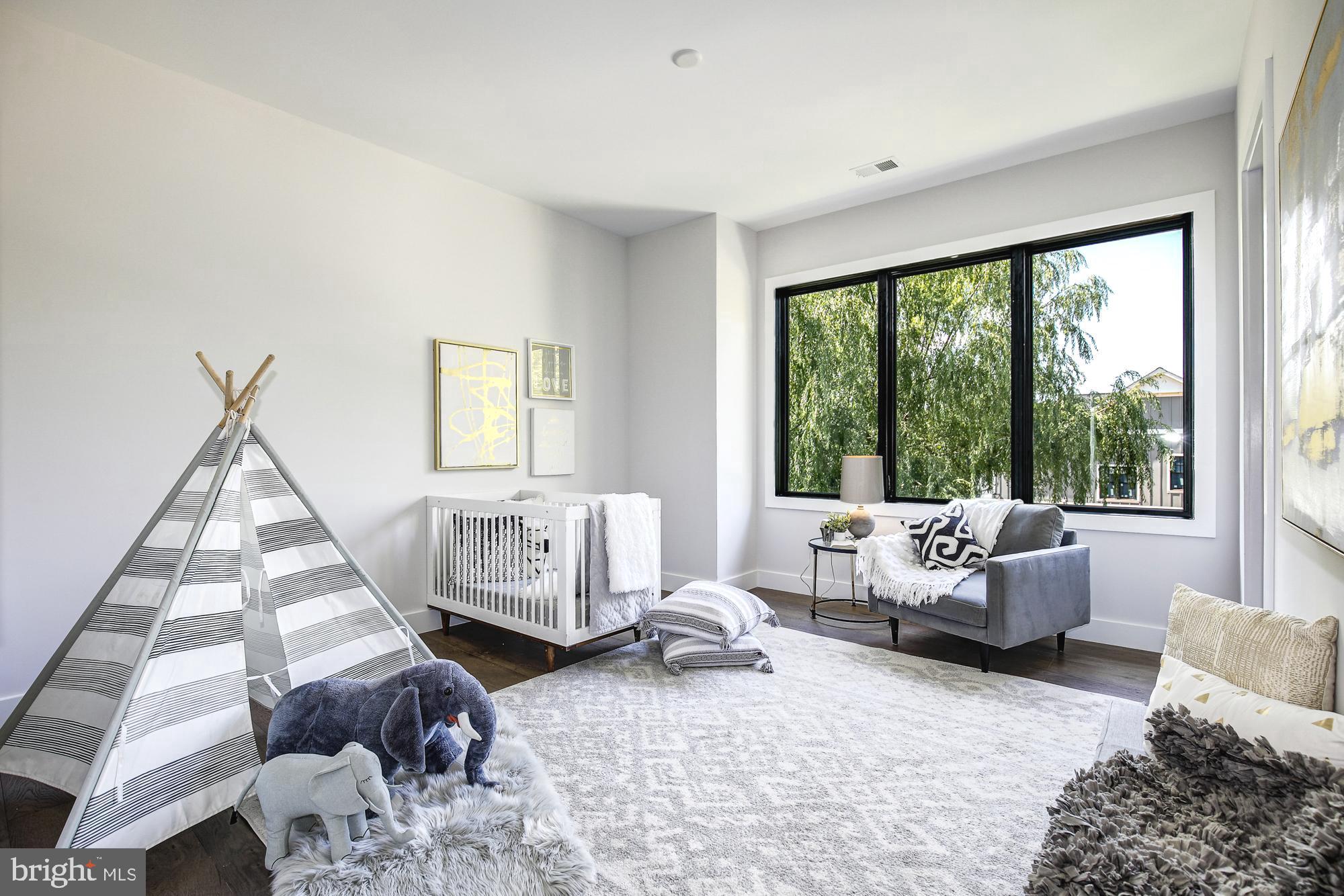 6160 Hardy Drive McLean, VA 22101 - Photo 21 of 41 a living room with furniture and a large window