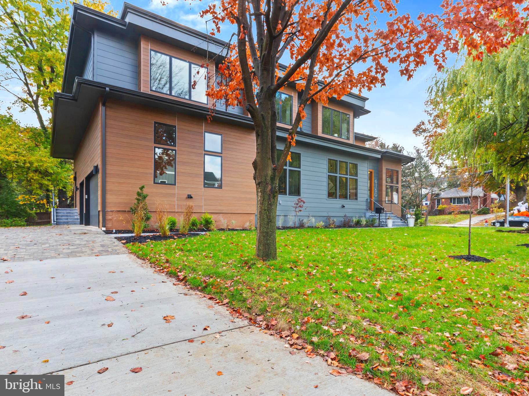 6160 Hardy Drive McLean, VA 22101 - Photo 36 of 41 front view of house with a yard
