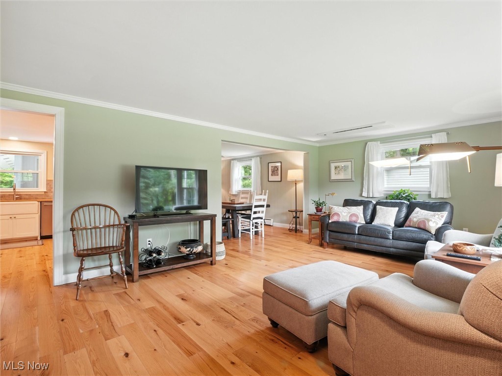 499 Bell Road Chagrin Falls, OH 44022 - Photo 5 of 34 Gallery Image 5