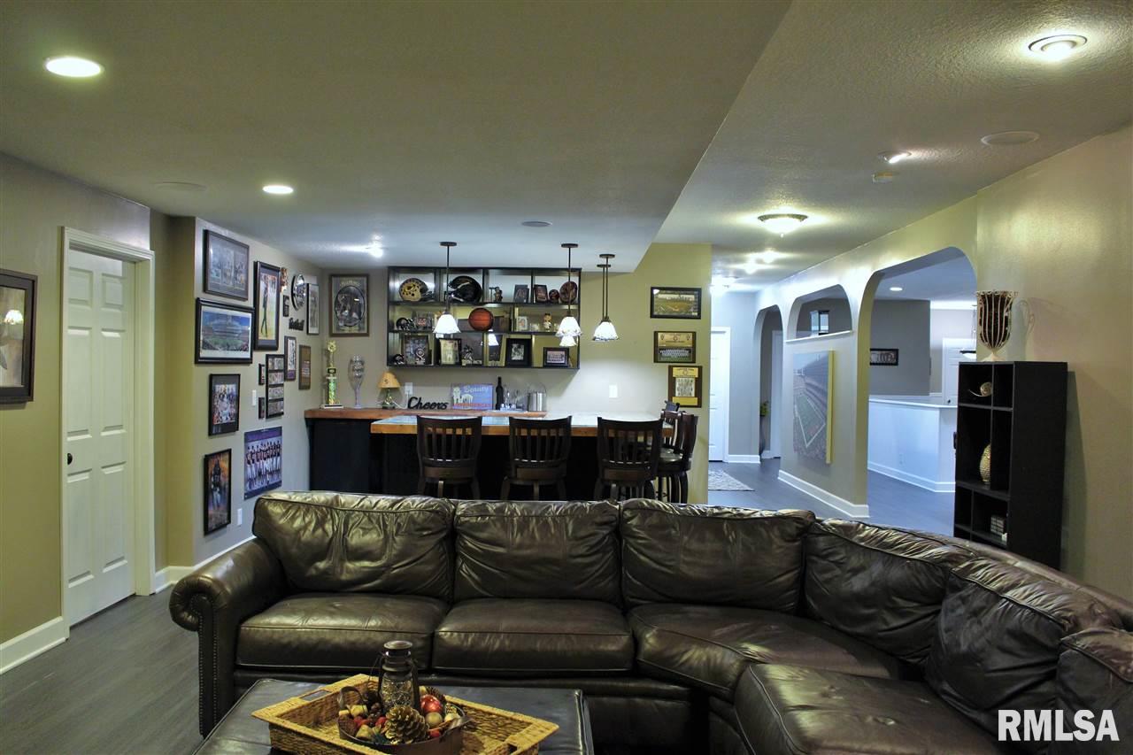 2100 Timber Ridge Drive Port Byron, IL 61275 - Photo 16 of 24 Gallery Image 16