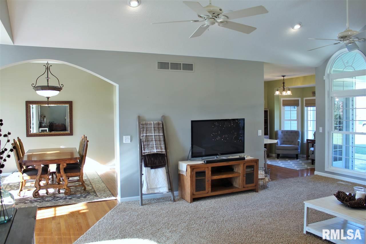 2100 Timber Ridge Drive Port Byron, IL 61275 - Photo 6 of 24 Gallery Image 6