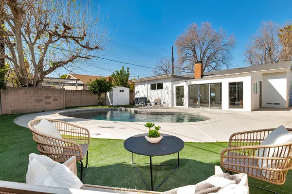 $949,000 | 19844 Hemmingway Street, Winnetka, CA 91306