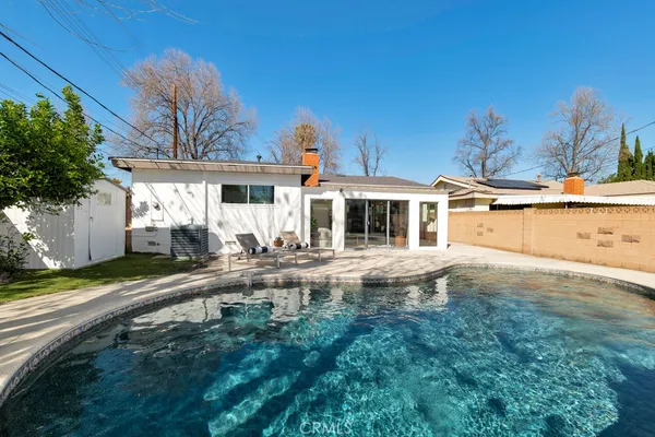 $949,000 | 19844 Hemmingway Street, Winnetka, CA 91306