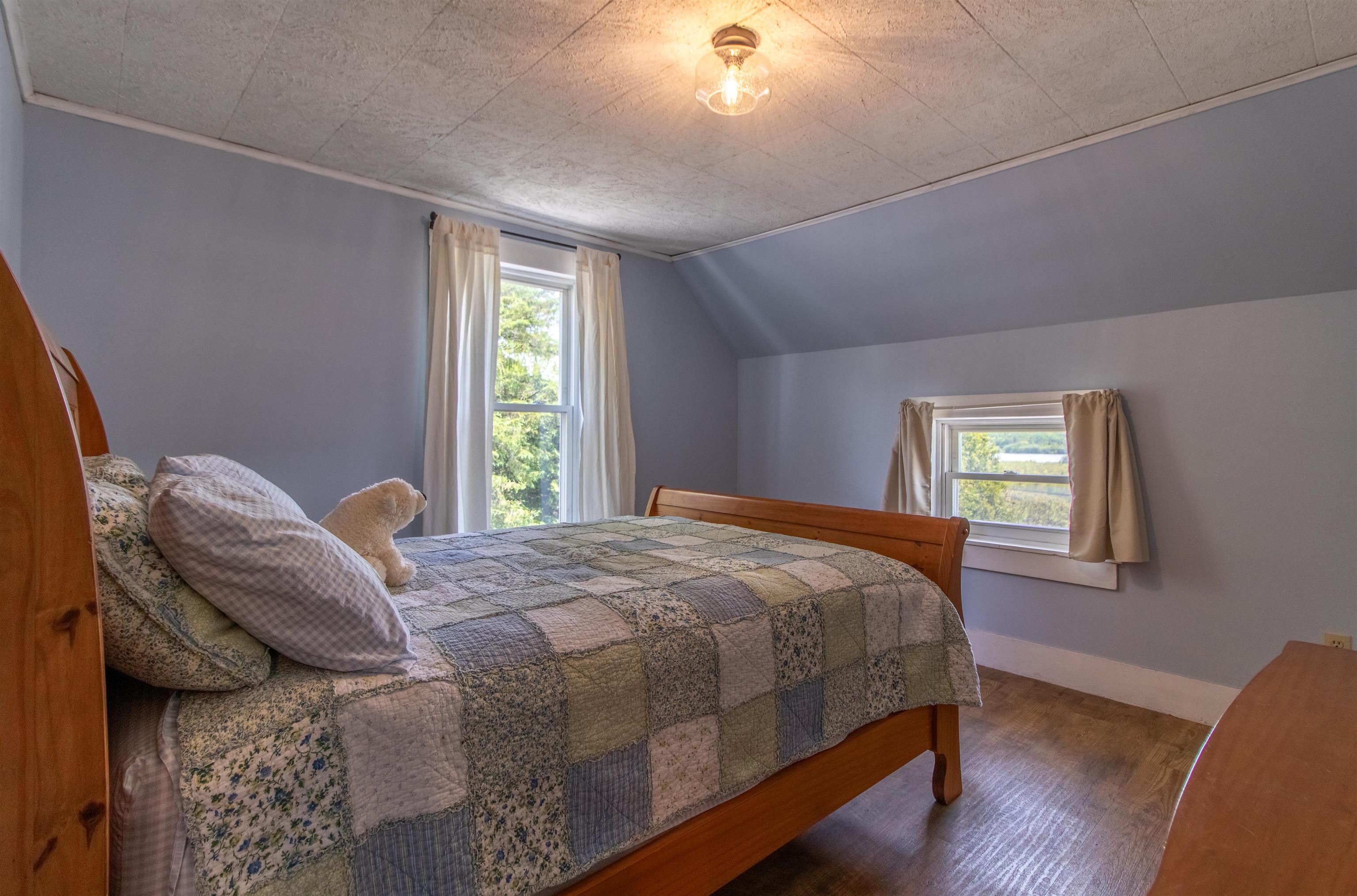736 Pleasant Street Newport, VT 05855 - Photo 31 of 58