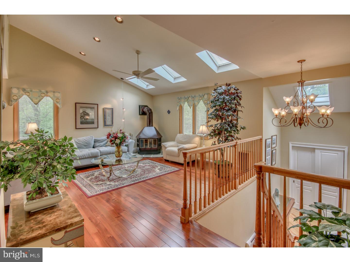 1211 Robin Hill Road Media, PA 19063 - Photo 7 of 25 Living Room