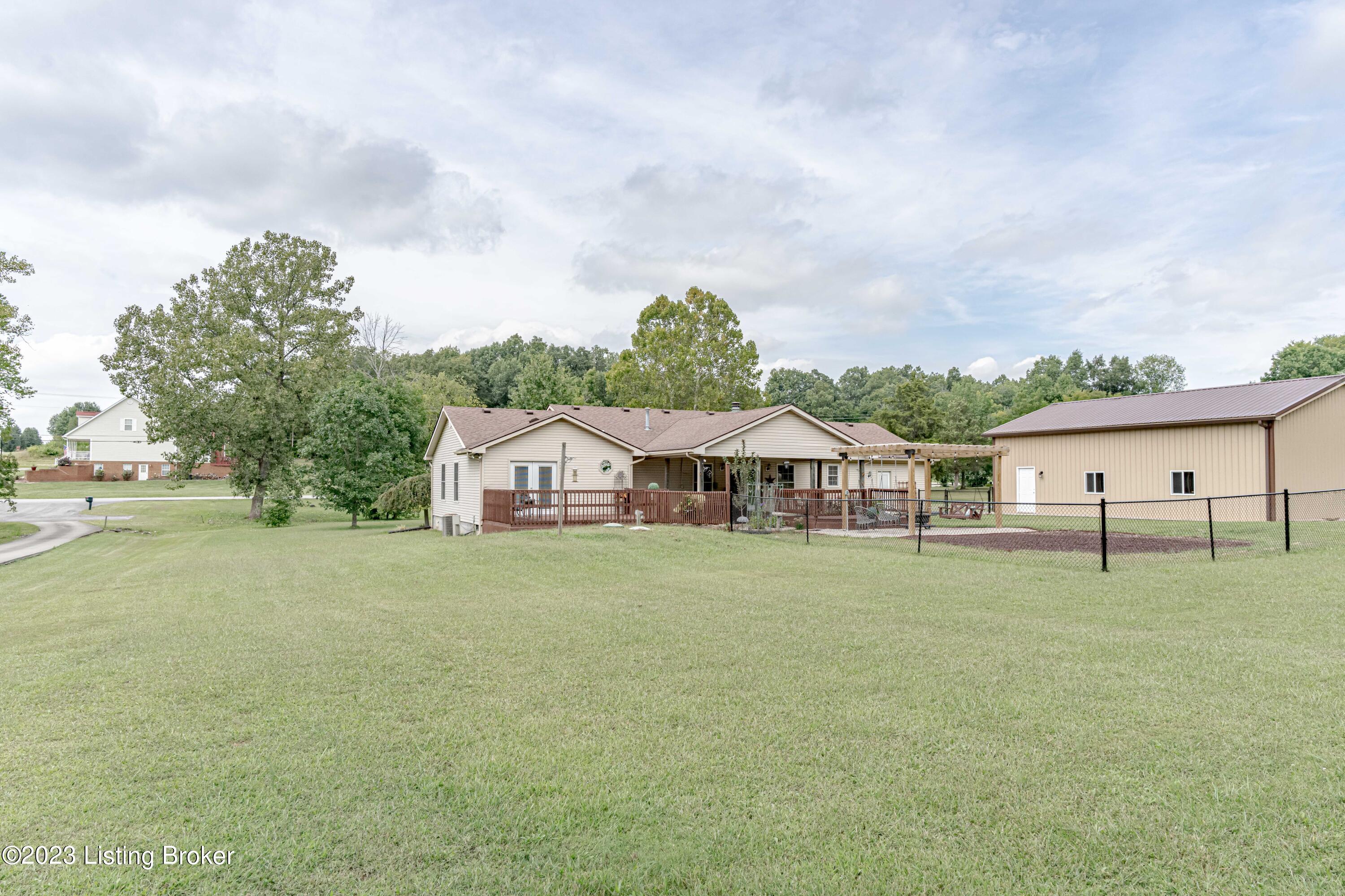 1012 Greenbriar Road Mount Washington, KY 40047 - Photo 55 of 65 DSC02657