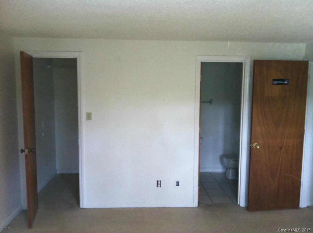 9409 Old Concord Road, Unit J Charlotte, NC 28213 - Photo 6 of 7