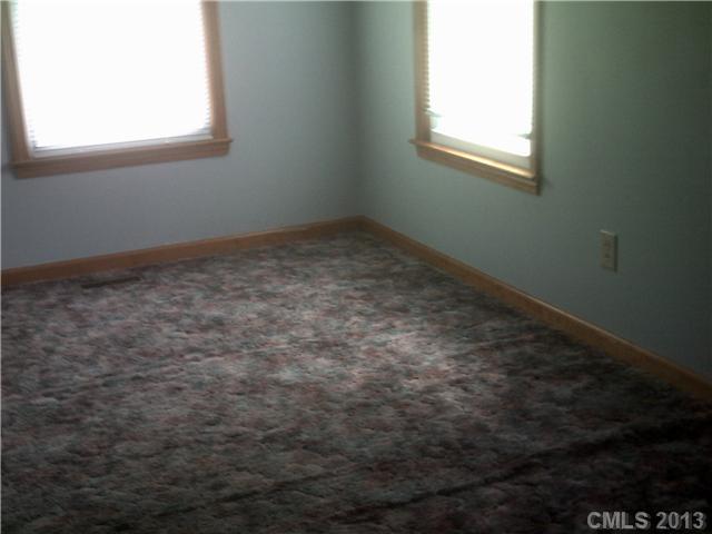 101 Roy Eaker Road Cherryville, NC 28021 - Photo 5 of 7