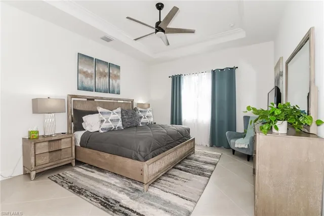 $4,995 | 9819 Everglades Boulevard North, Naples, FL 34120