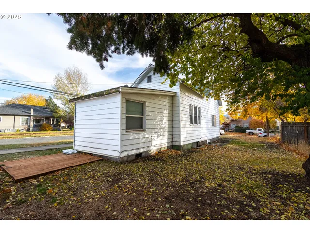 a backyard of a house