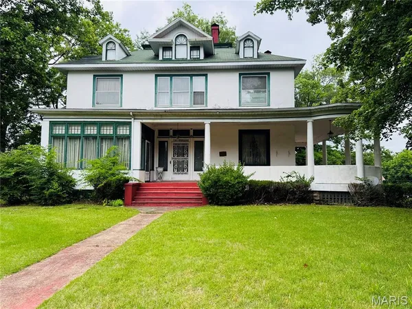$375,000 | 808 North Main Street, Poplar Bluff, MO 63901