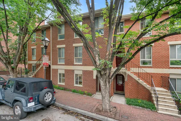 $270,000 | 8 West Lee Street West, Unit R69, Baltimore, MD 21201