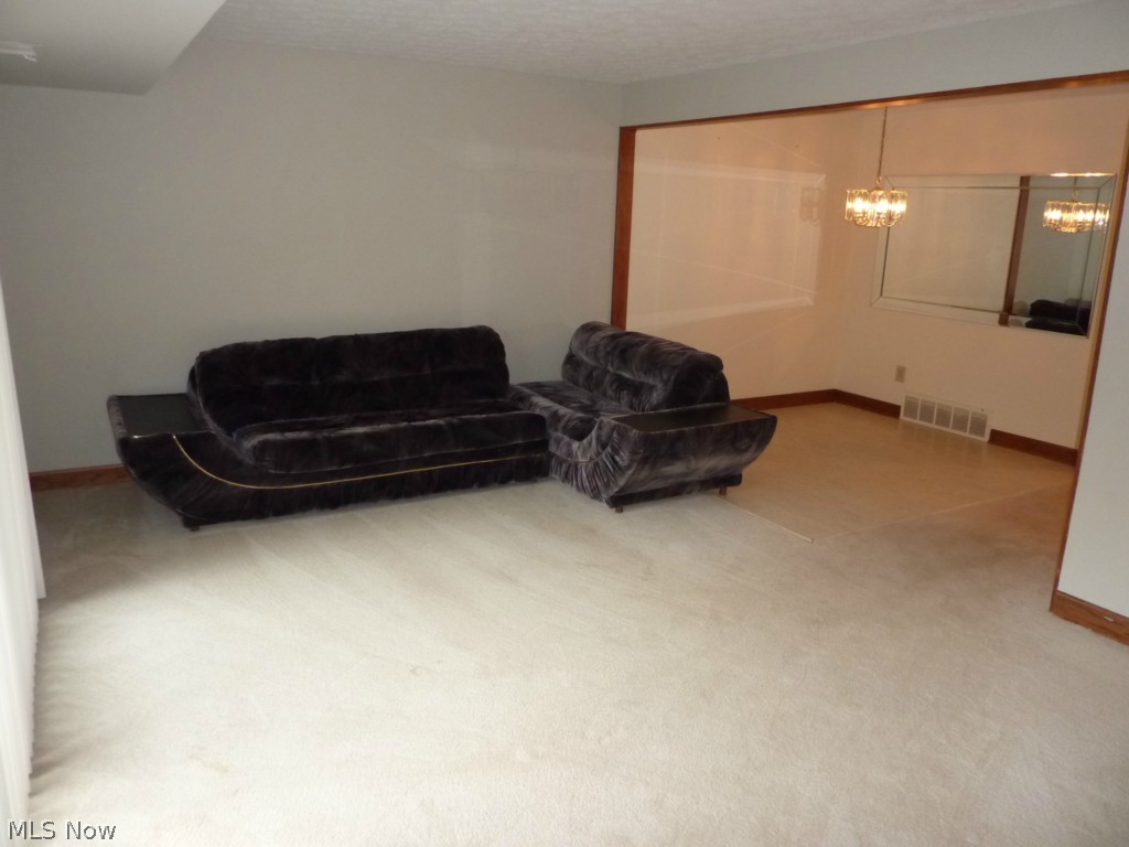 3261 Mayfield Road, Unit 25 Cleveland, OH 44118 - Photo 4 of 8 Gallery Image 4