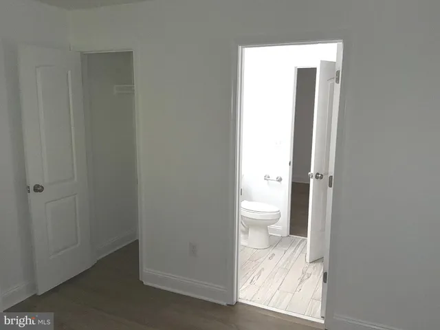 a view of a window in a room