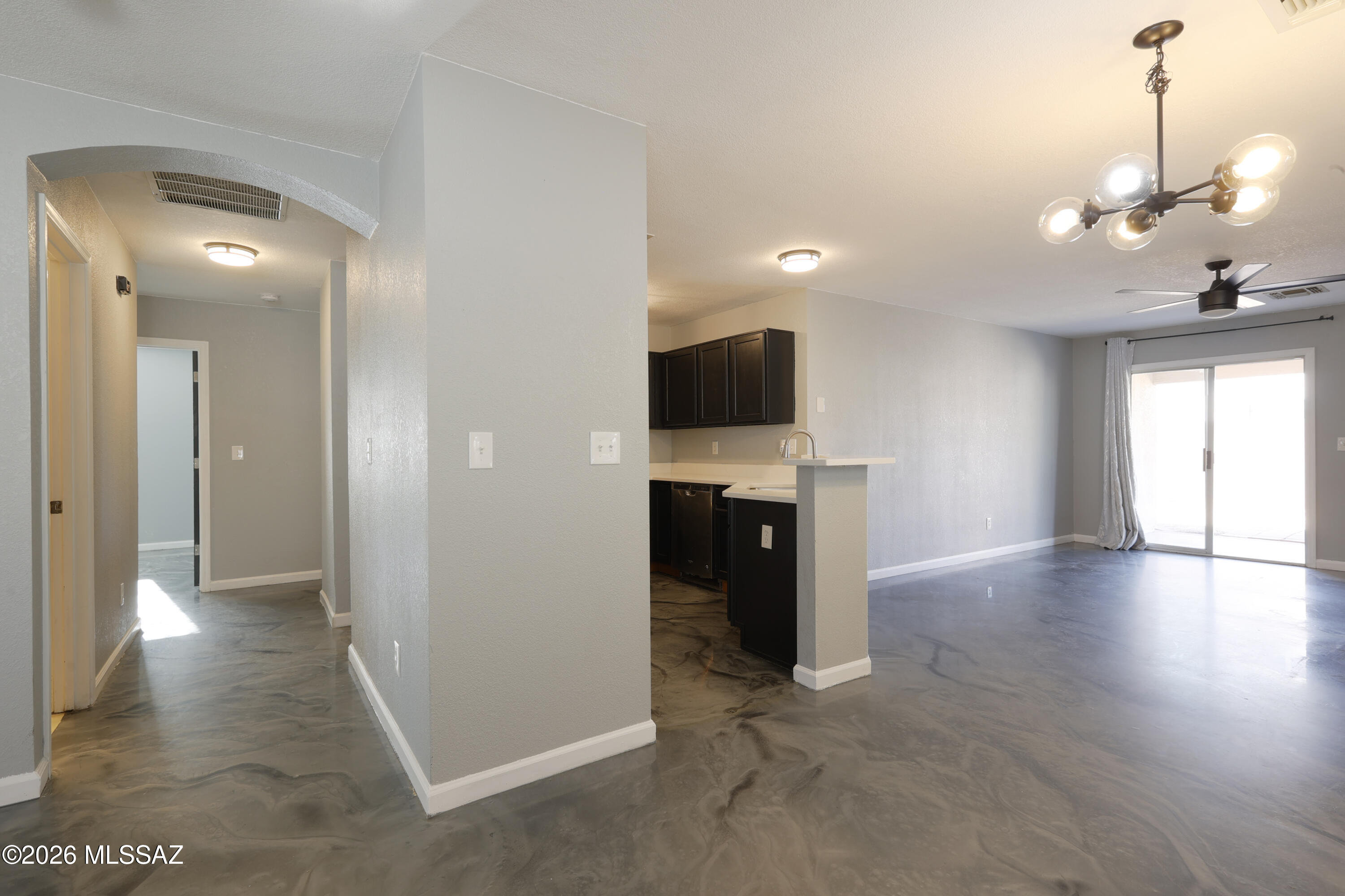 7034 Mitchell Flyer Road Tucson, AZ 85730 - Photo 4 of 25