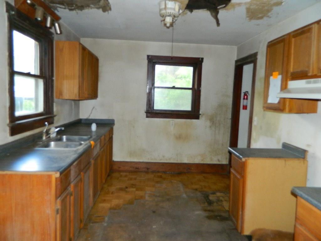 4660 Lower Valley Springfield, OH 45506 - Photo 9 of 16