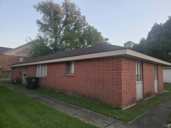 $265,000 | 463-465 Jennifer Jean Drive, Unit 2, Baton Rouge, LA 70808
