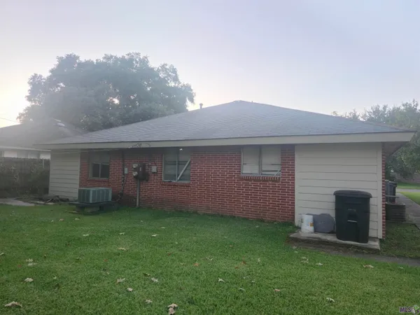 $265,000 | 463-465 Jennifer Jean Drive, Unit 2, Baton Rouge, LA 70808