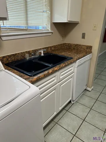 $277,000 | 463-465 Jennifer Jean Drive, Unit 2, Baton Rouge, LA 70808