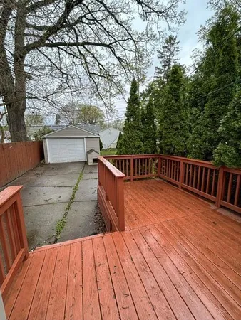 $1,450 | 24235 Lexington Avenue, Eastpointe, MI 48021